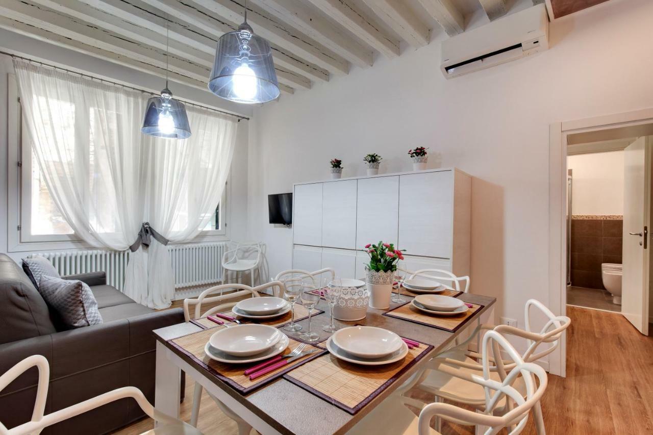 Charming Castello Apartments By Wonderful Italy Veneţia Exterior foto
