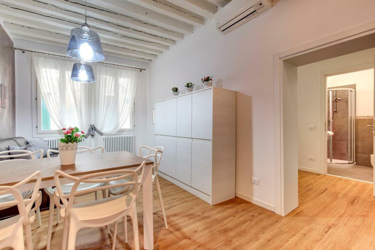 Charming Castello Apartments By Wonderful Italy Veneţia Exterior foto