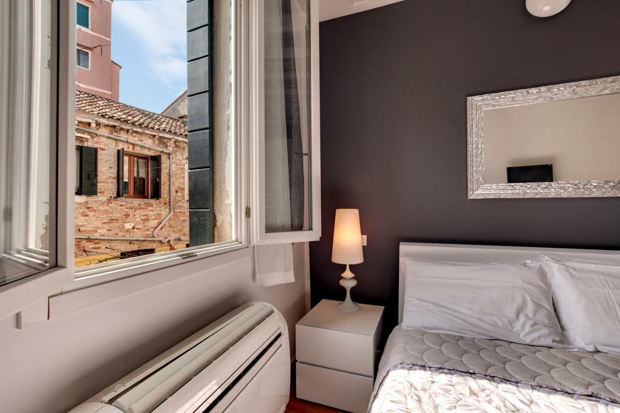 Charming Castello Apartments By Wonderful Italy Veneţia Exterior foto