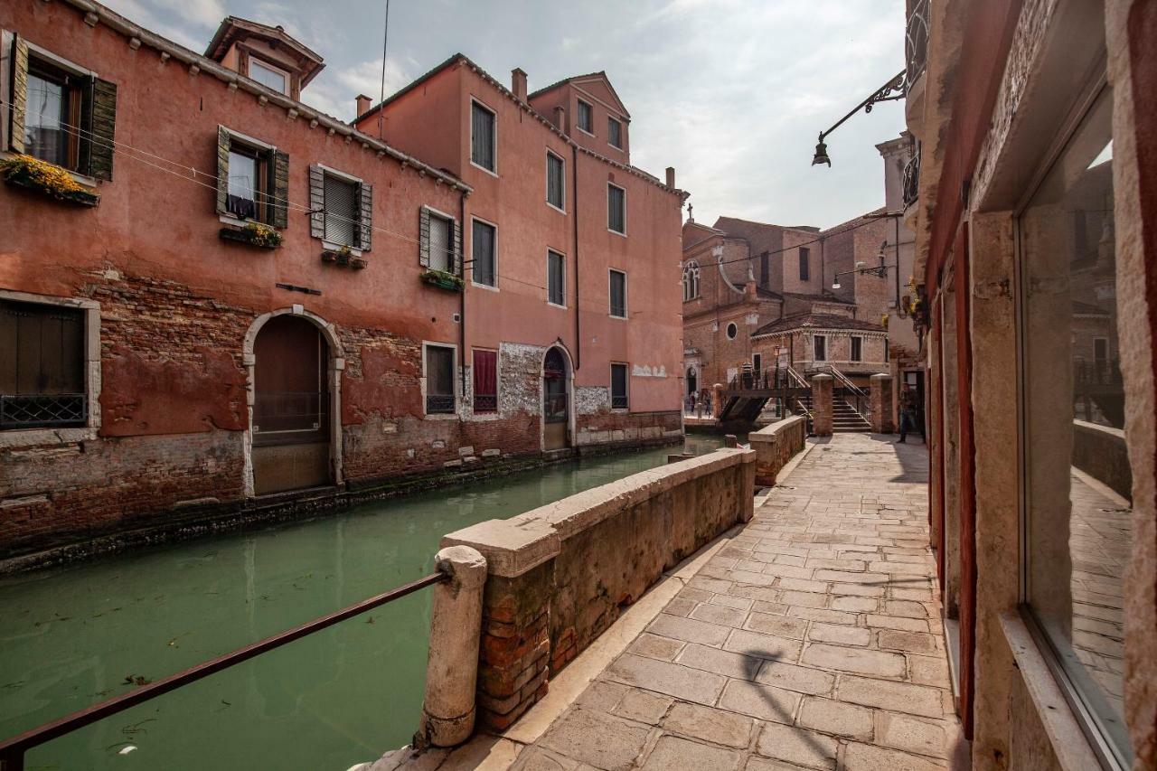 Charming Castello Apartments By Wonderful Italy Veneţia Exterior foto